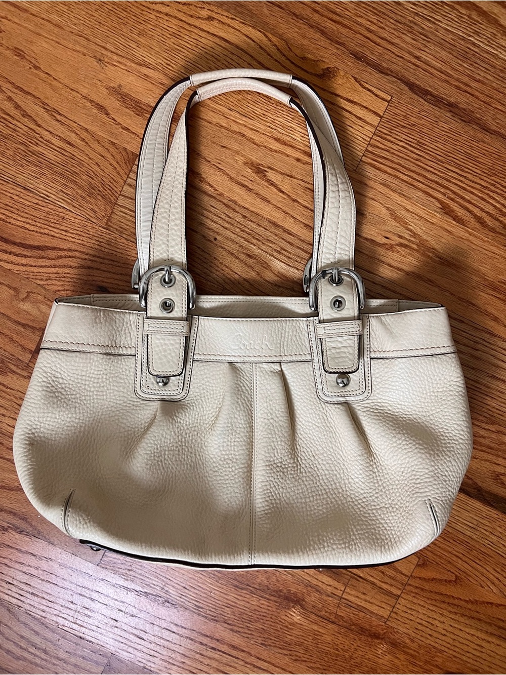 Coach Cream Leather Shoulder Bag